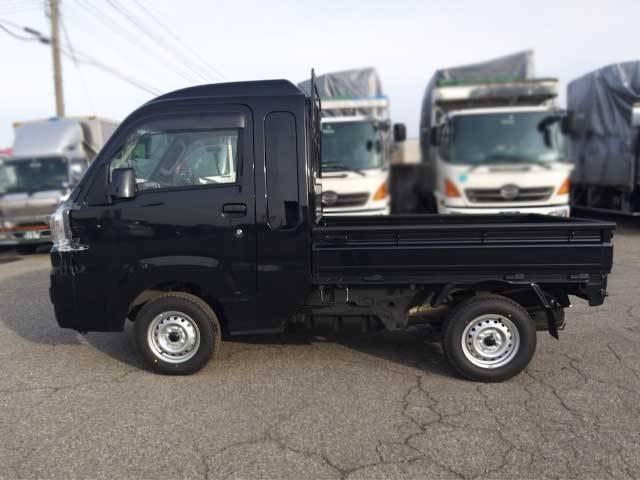 Daihatsu hijet 2018